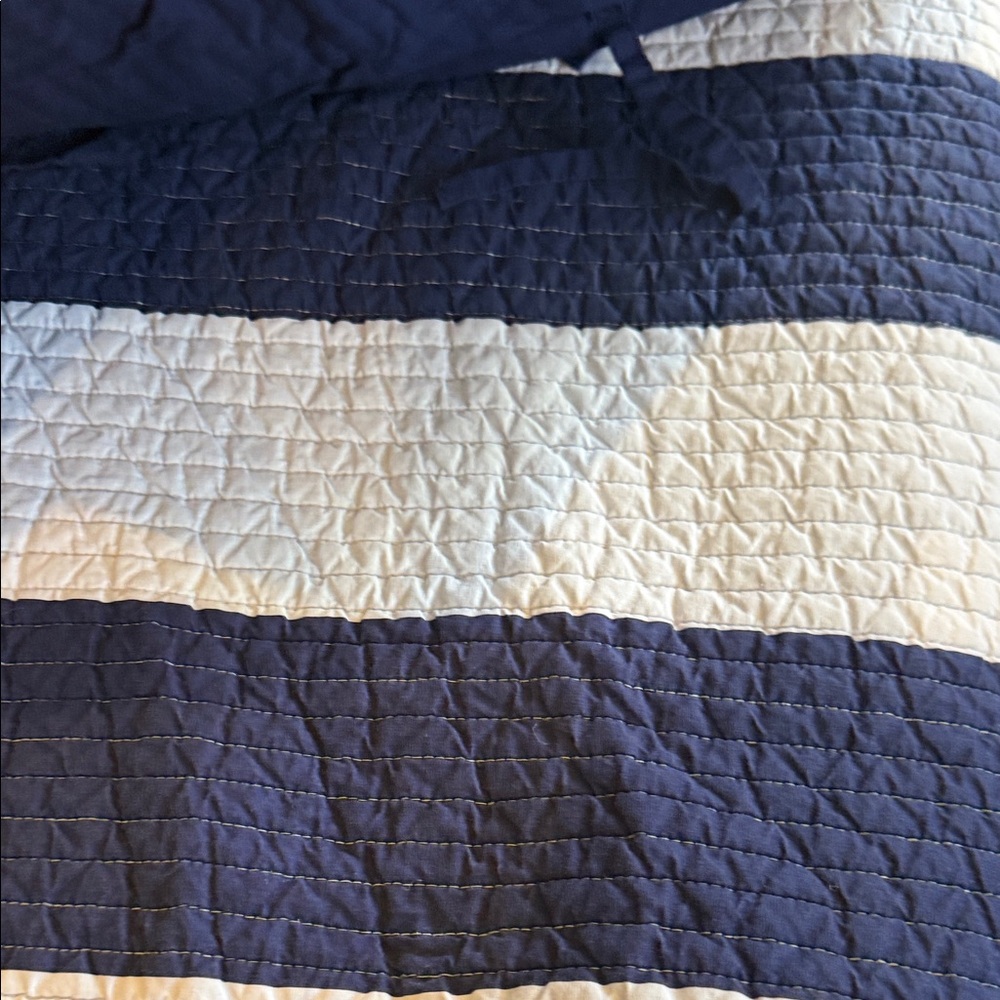 Pottery, barn, kids Navy and White Striped Quilts - Picture 10 of 10
